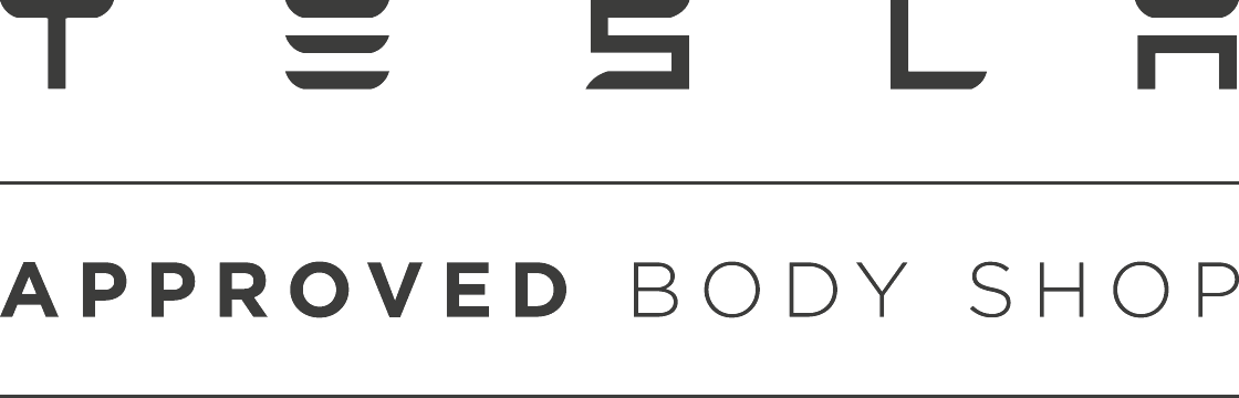 Bordsteinschaden beheben - TESLA Approved BodyShop in Dortmund